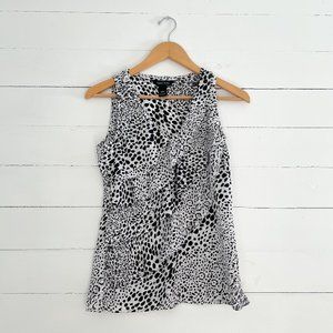 White House Black Market Spotted V-Neck Top Size XXS